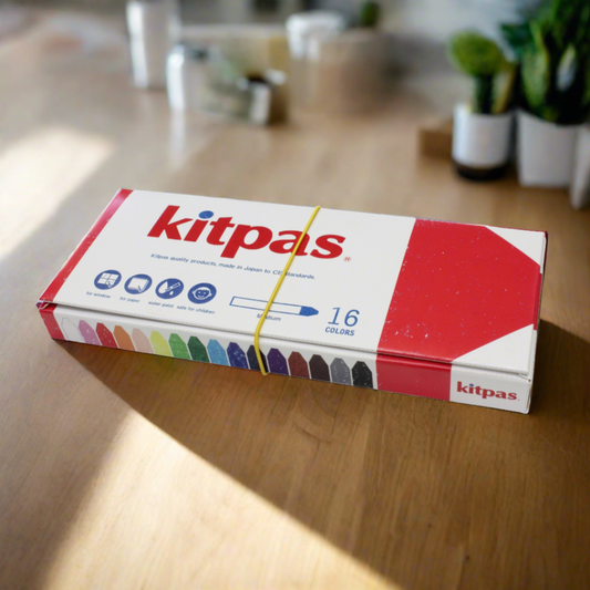 Kitpas Medium Colour Crayon Set of 16 colors