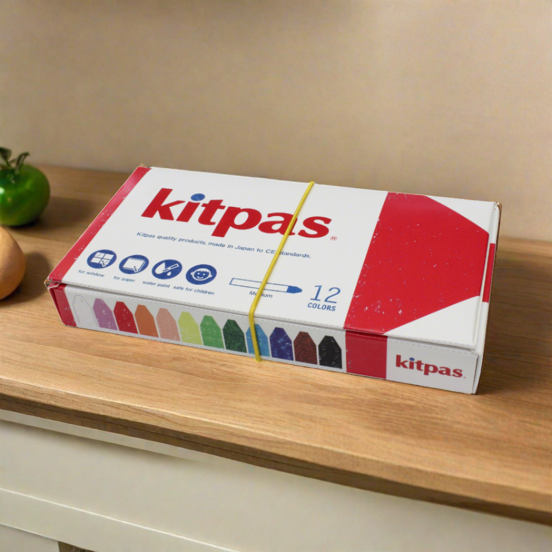 Kitpas Medium Colour Crayon Set of 12 colors